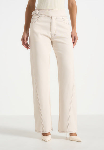 Loane - Twist Leg Boyfriend Jeans With Waist Adjuster - Cream
