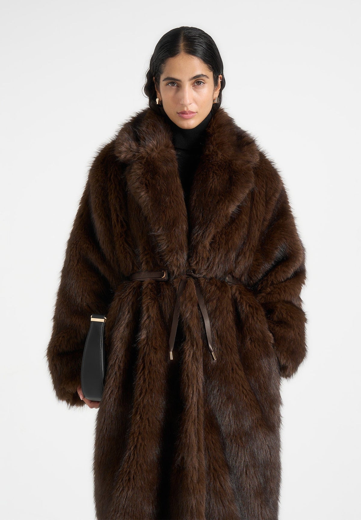 Bria - Oversized Faux Fur Coat With Belt - Brown