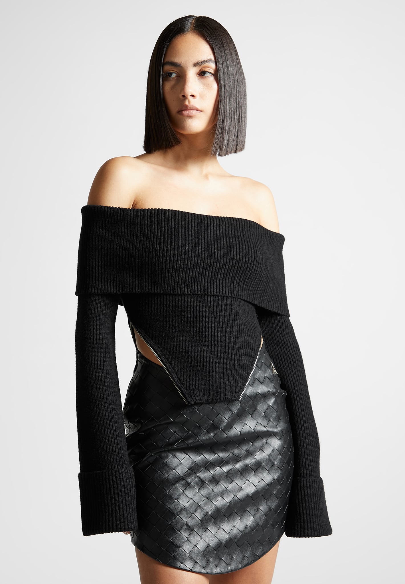 zip-detail-knit-bandeau-top-black 