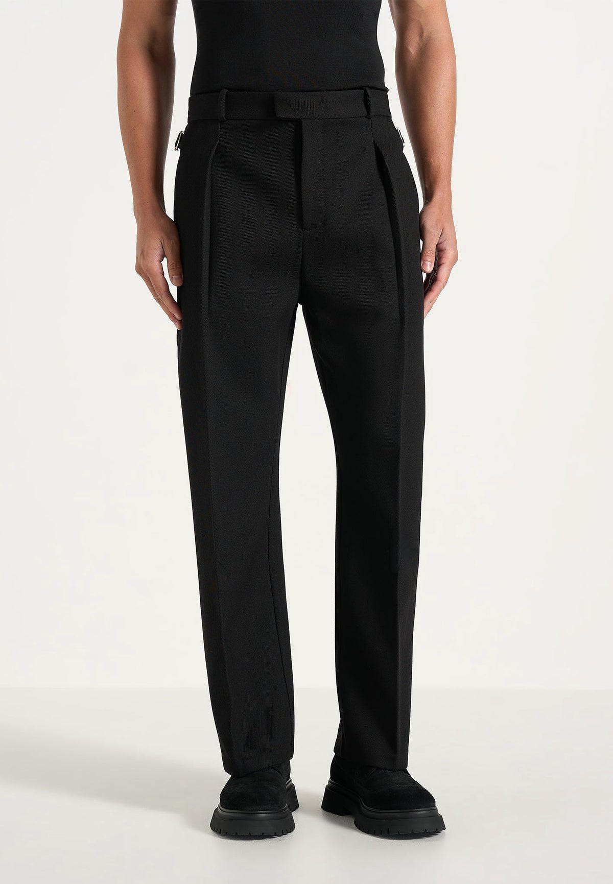Dorian - Pleated Tailored Pants - Black