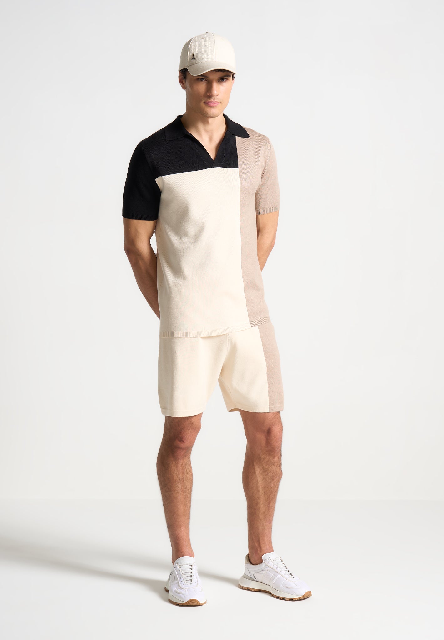 colour-block-knit-revere-polo-top-black-beige 