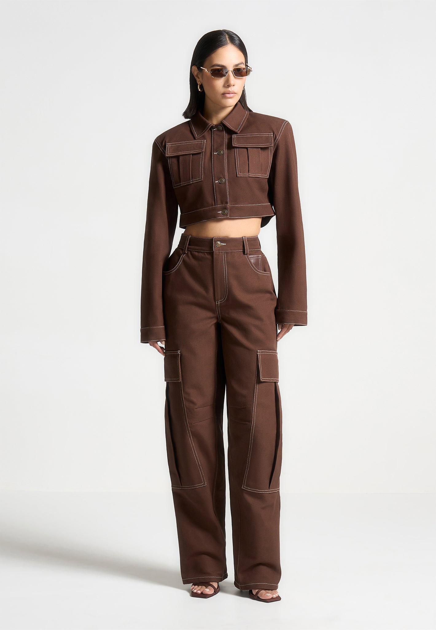 wide-shoulder-drill-jacket-brown 