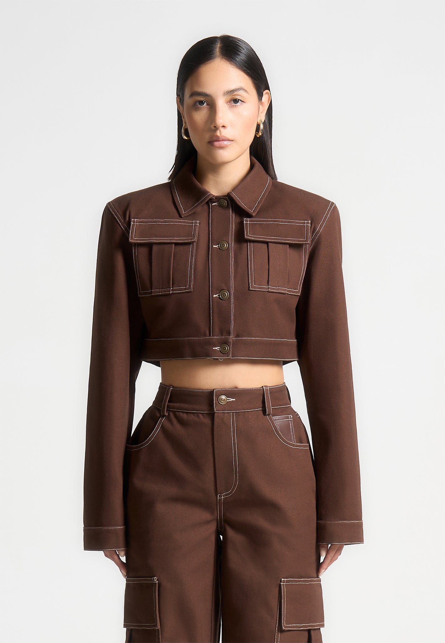 wide-shoulder-drill-jacket-brown 