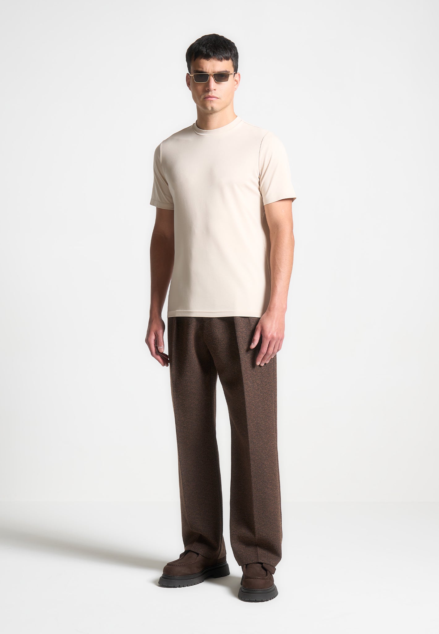 eternel-fitted-luxe-t-shirt-cream 