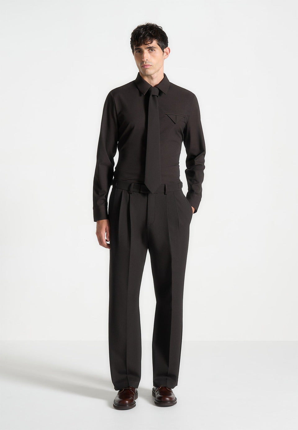 ac002-tie-brown
