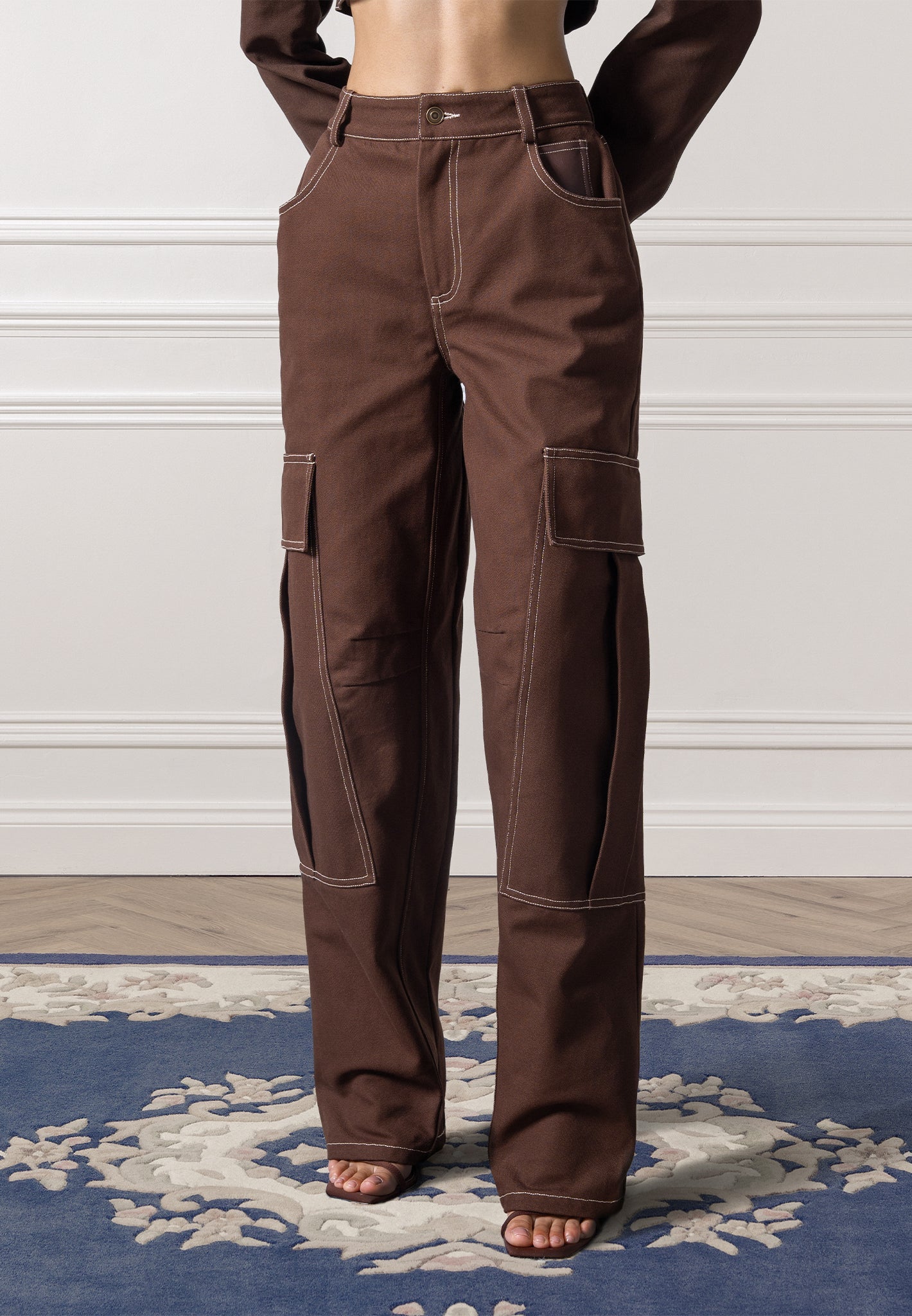 high-rise-drill-cargo-pants-brown 