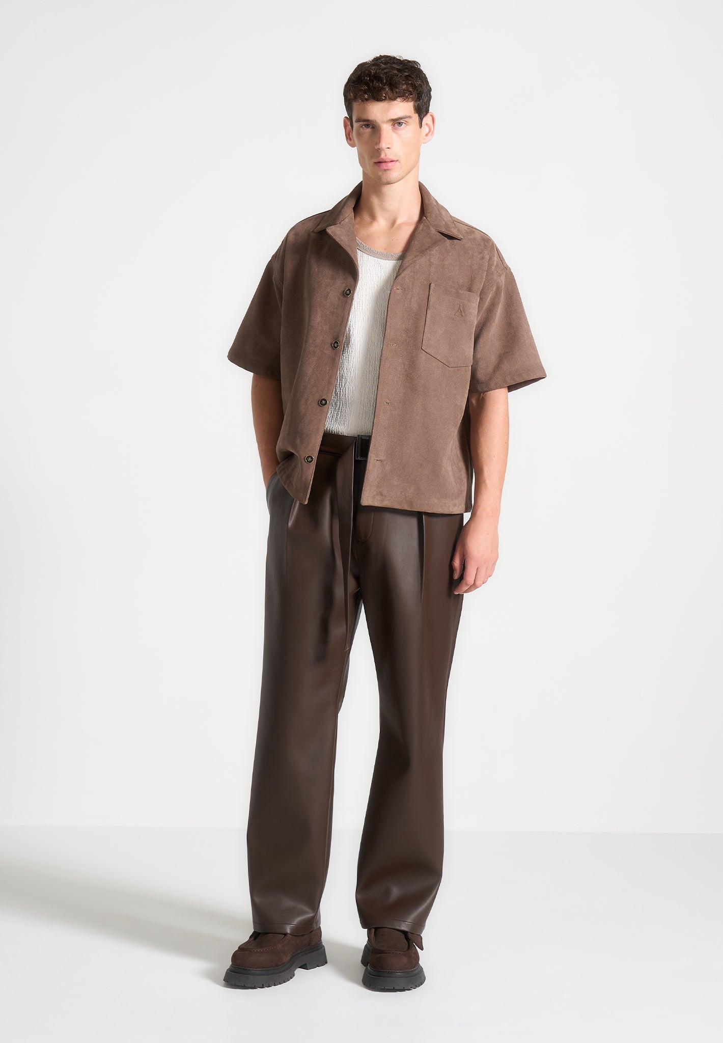 relaxed-fit-vegan-leather-pleated-trouser-brown 