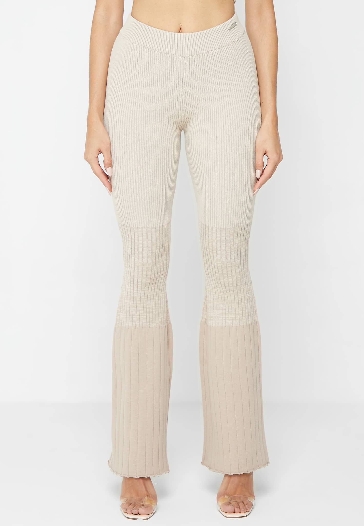 ribbed-ombre-flared-leggings-beige 