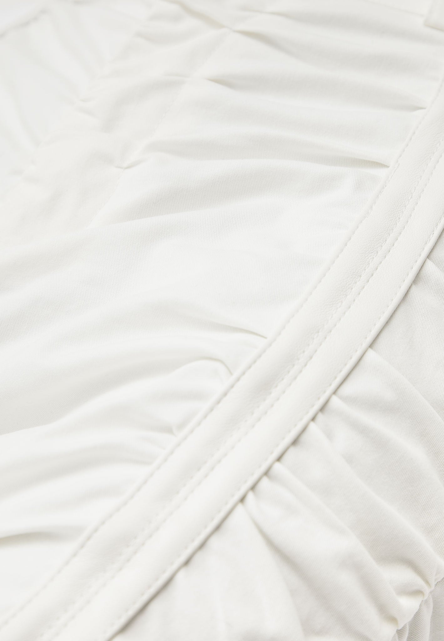 ruched-trousers-with-knee-patch-white