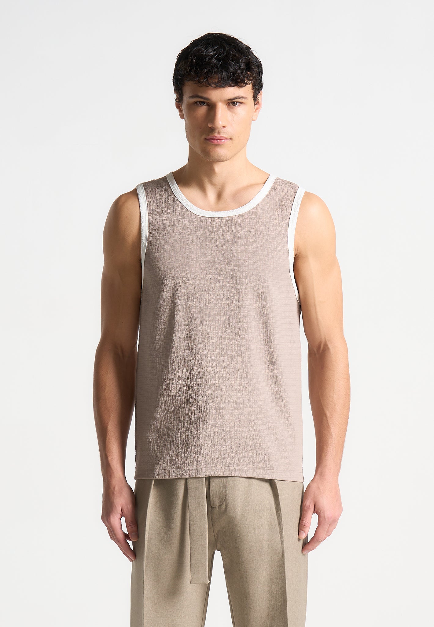 seersucker-vest-beige-white 