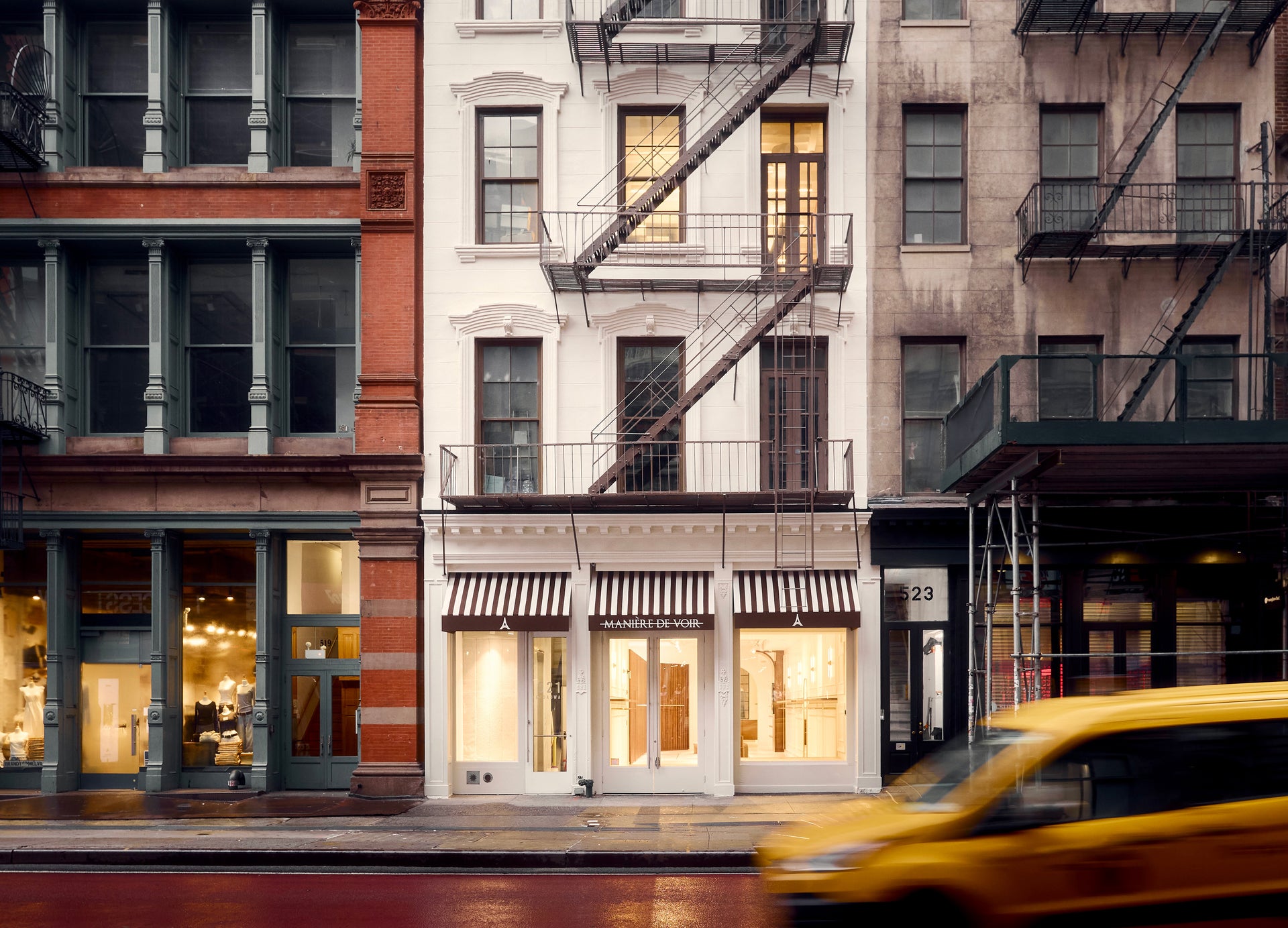 Store gallery image