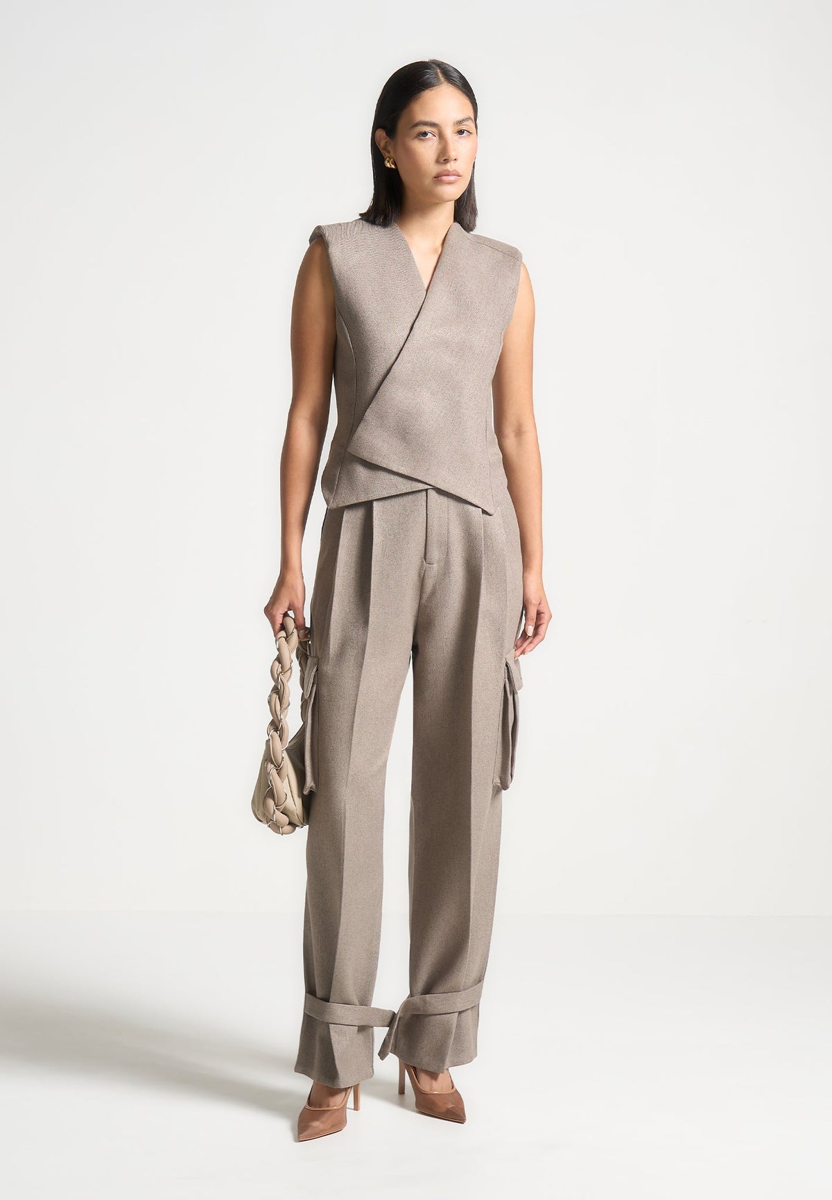 Danielle - Textured Tailored Pleated Cargo Pants - Taupe