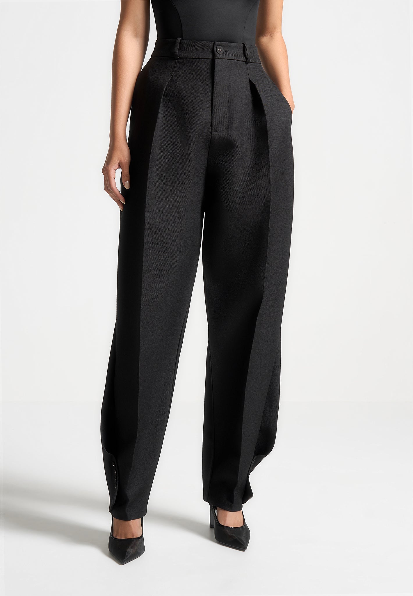 twist-leg-tailored-trousers-black 